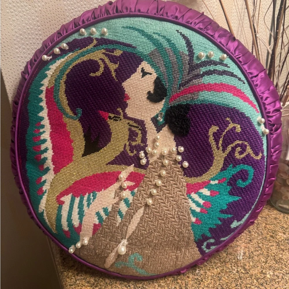 Vintage Art Deco Finished Handmade  Embroidered Round Satin Pillow‎ w/Pearls